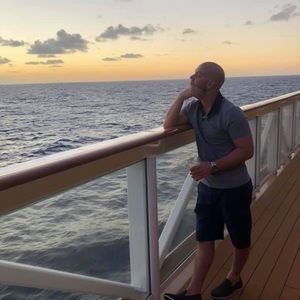 Meet your Posher, Jonathan